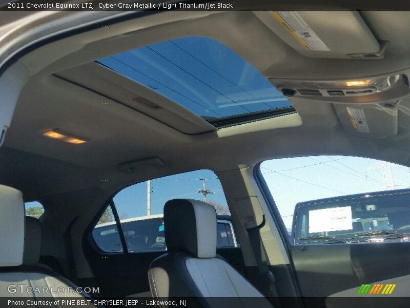 Cyber Gray Metallic / Light Titanium/Jet Black 2011 Chevrolet Equinox LTZ