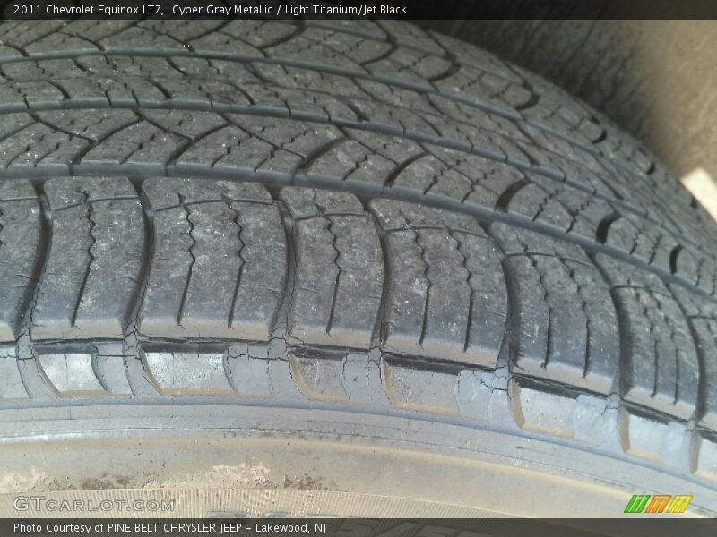 Cyber Gray Metallic / Light Titanium/Jet Black 2011 Chevrolet Equinox LTZ