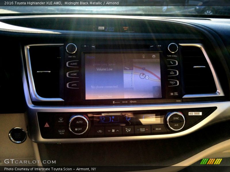 Midnight Black Metallic / Almond 2016 Toyota Highlander XLE AWD
