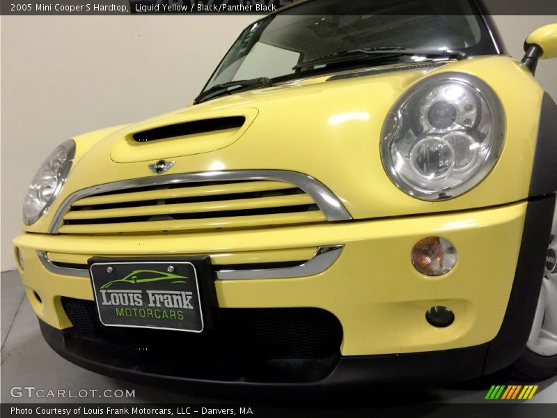 Liquid Yellow / Black/Panther Black 2005 Mini Cooper S Hardtop