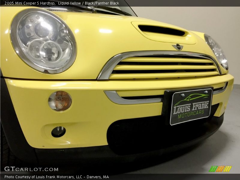 Liquid Yellow / Black/Panther Black 2005 Mini Cooper S Hardtop