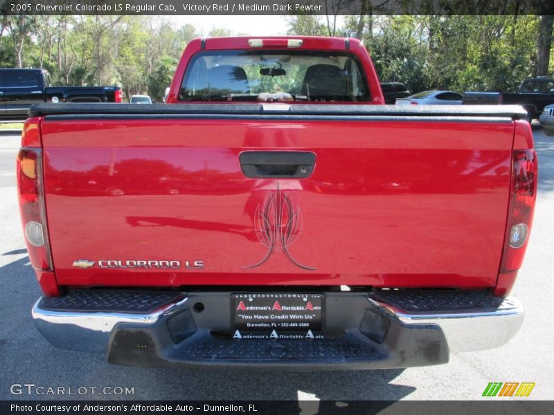 Victory Red / Medium Dark Pewter 2005 Chevrolet Colorado LS Regular Cab