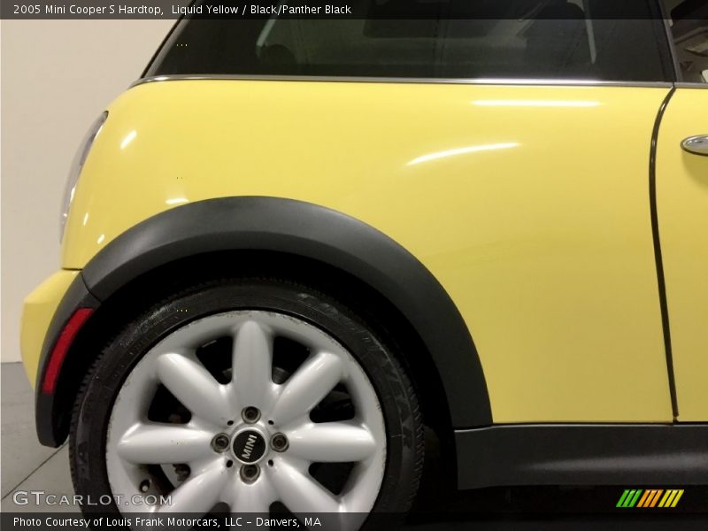 Liquid Yellow / Black/Panther Black 2005 Mini Cooper S Hardtop