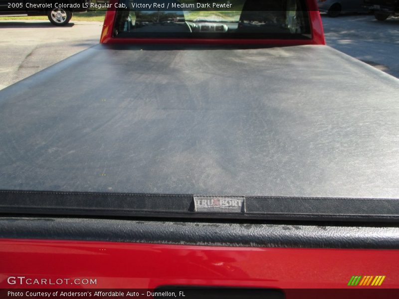 Victory Red / Medium Dark Pewter 2005 Chevrolet Colorado LS Regular Cab
