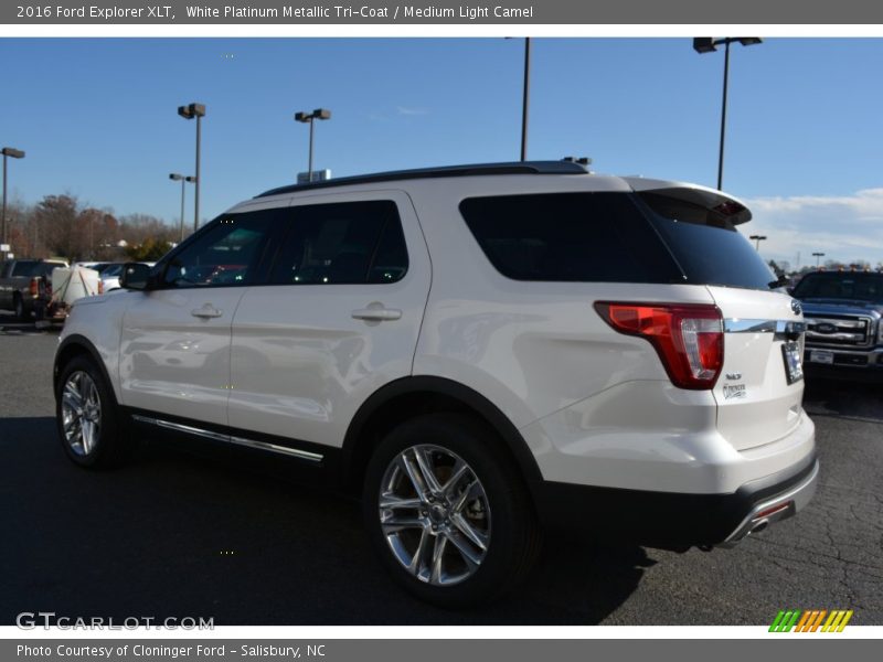White Platinum Metallic Tri-Coat / Medium Light Camel 2016 Ford Explorer XLT