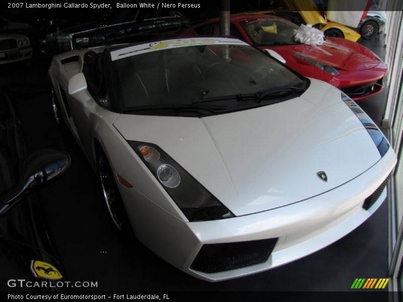 Balloon White / Nero Perseus 2007 Lamborghini Gallardo Spyder