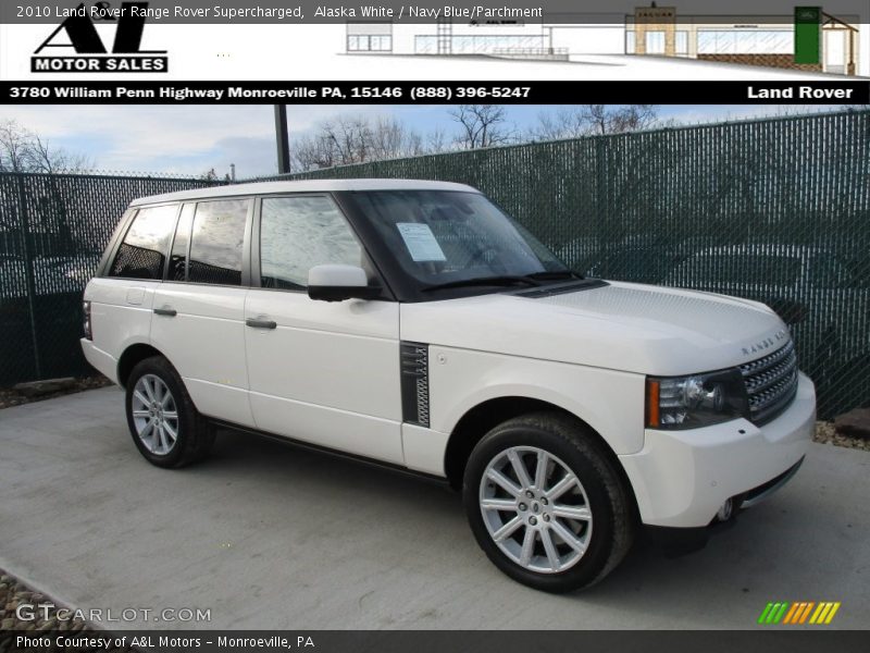 Alaska White / Navy Blue/Parchment 2010 Land Rover Range Rover Supercharged