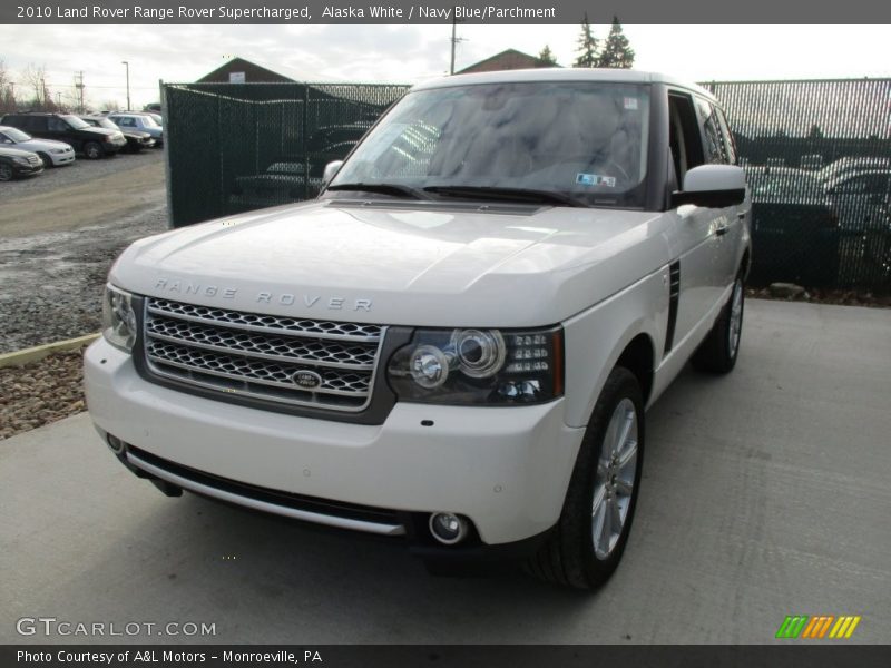 Alaska White / Navy Blue/Parchment 2010 Land Rover Range Rover Supercharged