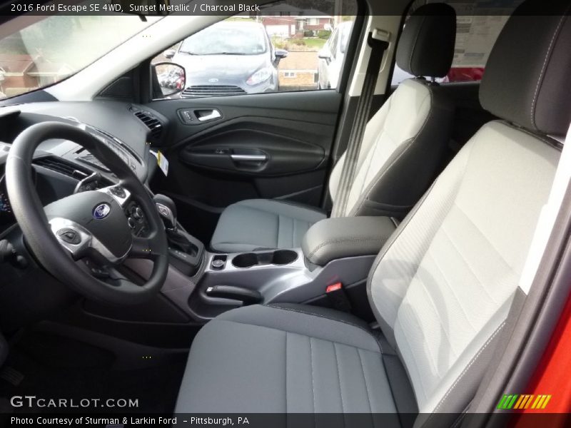 Sunset Metallic / Charcoal Black 2016 Ford Escape SE 4WD