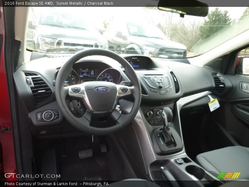 Sunset Metallic / Charcoal Black 2016 Ford Escape SE 4WD