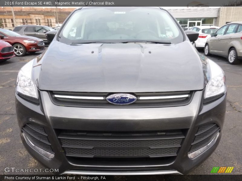 Magnetic Metallic / Charcoal Black 2016 Ford Escape SE 4WD