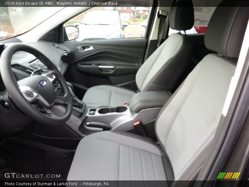 Magnetic Metallic / Charcoal Black 2016 Ford Escape SE 4WD