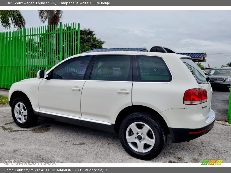 Campanella White / Pure Beige 2005 Volkswagen Touareg V6