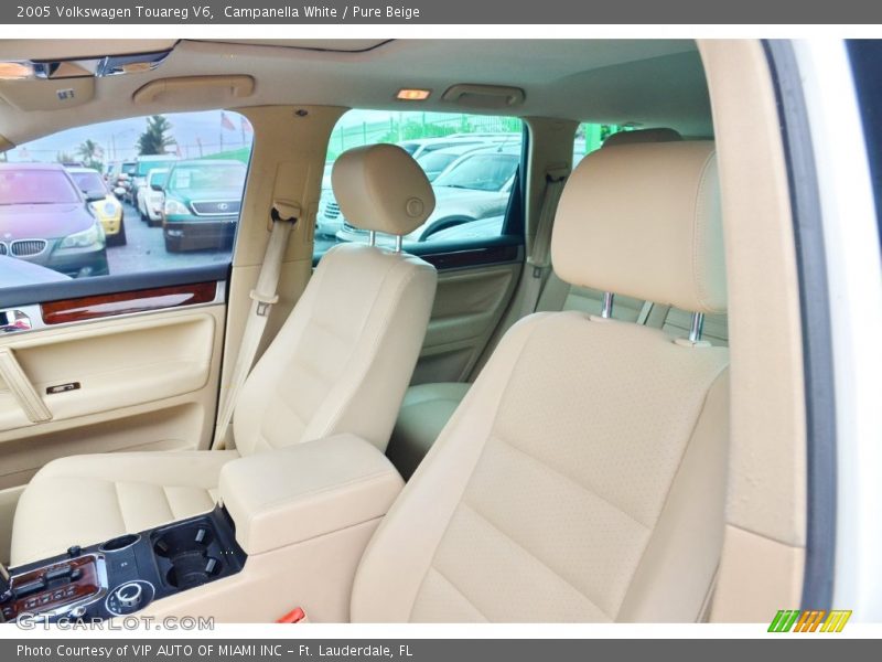 Campanella White / Pure Beige 2005 Volkswagen Touareg V6
