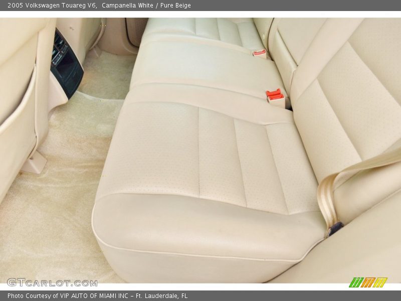 Campanella White / Pure Beige 2005 Volkswagen Touareg V6