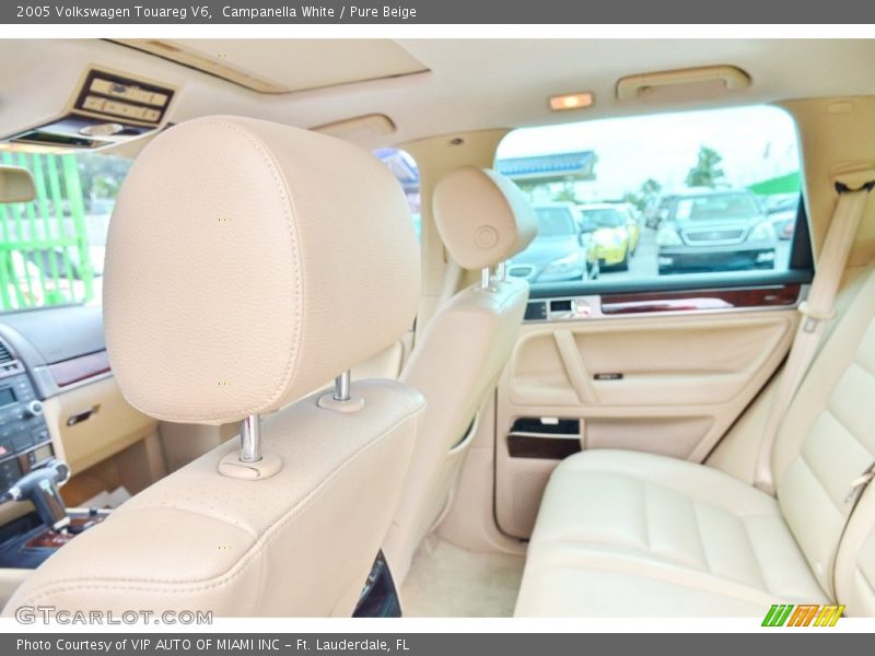 Campanella White / Pure Beige 2005 Volkswagen Touareg V6