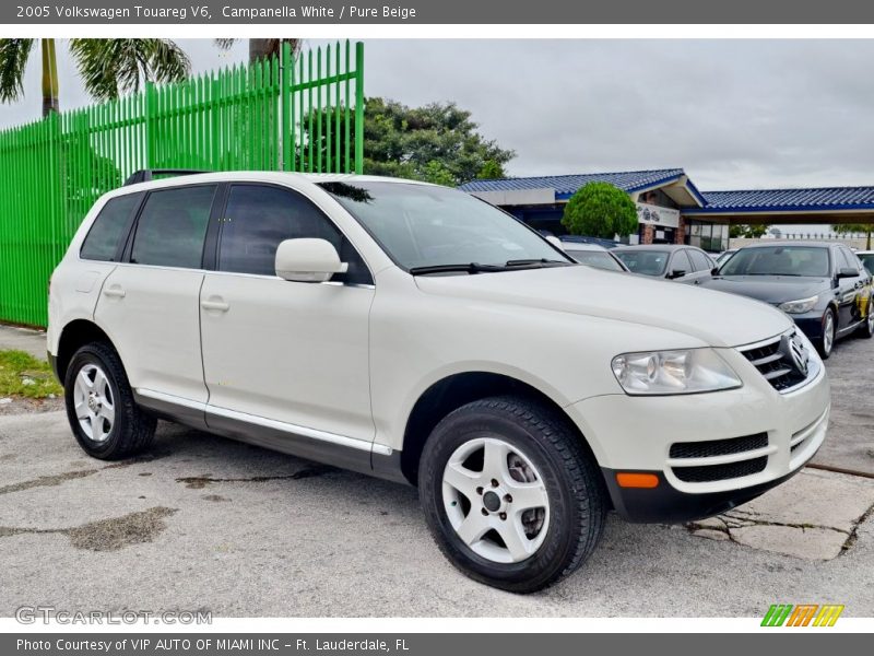 Campanella White / Pure Beige 2005 Volkswagen Touareg V6