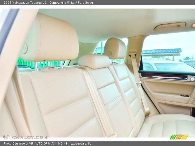 Campanella White / Pure Beige 2005 Volkswagen Touareg V6