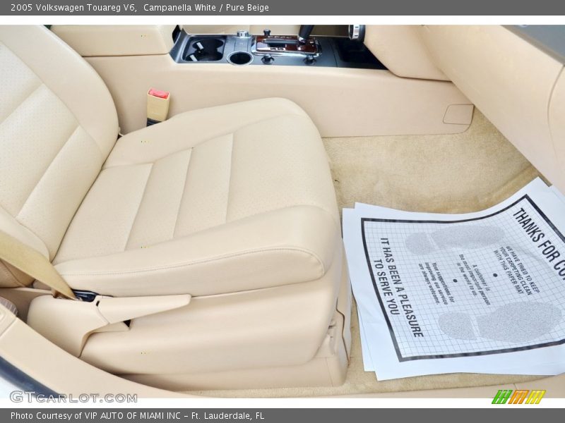 Campanella White / Pure Beige 2005 Volkswagen Touareg V6