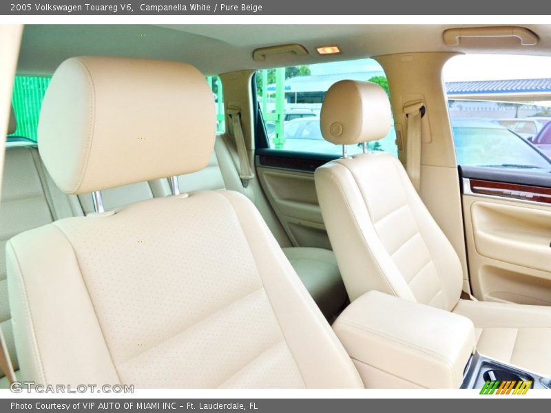 Campanella White / Pure Beige 2005 Volkswagen Touareg V6