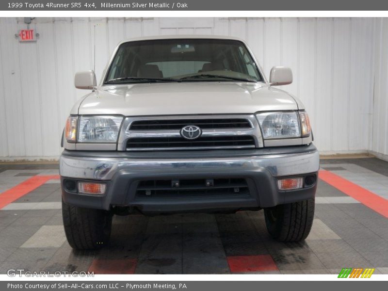 Millennium Silver Metallic / Oak 1999 Toyota 4Runner SR5 4x4