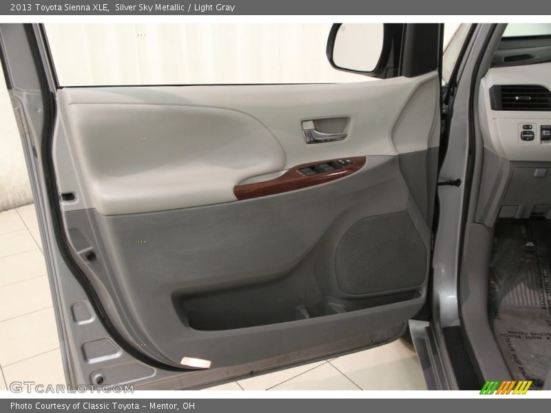 Silver Sky Metallic / Light Gray 2013 Toyota Sienna XLE