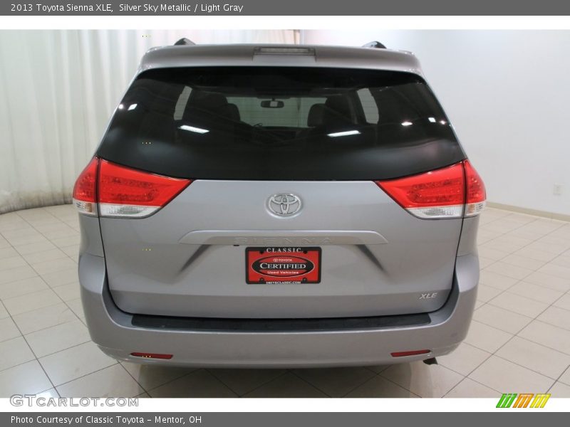 Silver Sky Metallic / Light Gray 2013 Toyota Sienna XLE