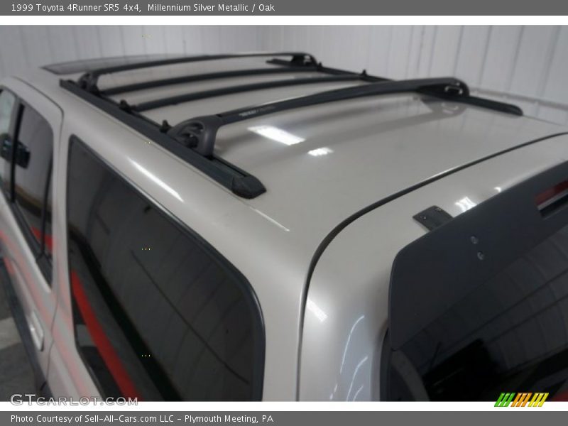 Millennium Silver Metallic / Oak 1999 Toyota 4Runner SR5 4x4