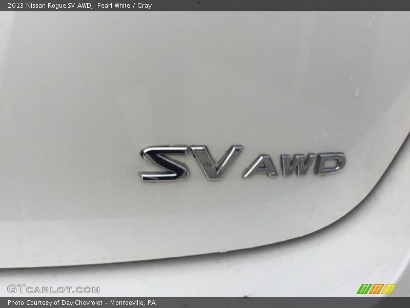 Pearl White / Gray 2013 Nissan Rogue SV AWD