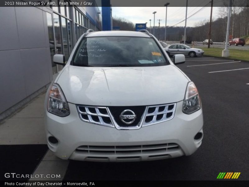 Pearl White / Gray 2013 Nissan Rogue SV AWD