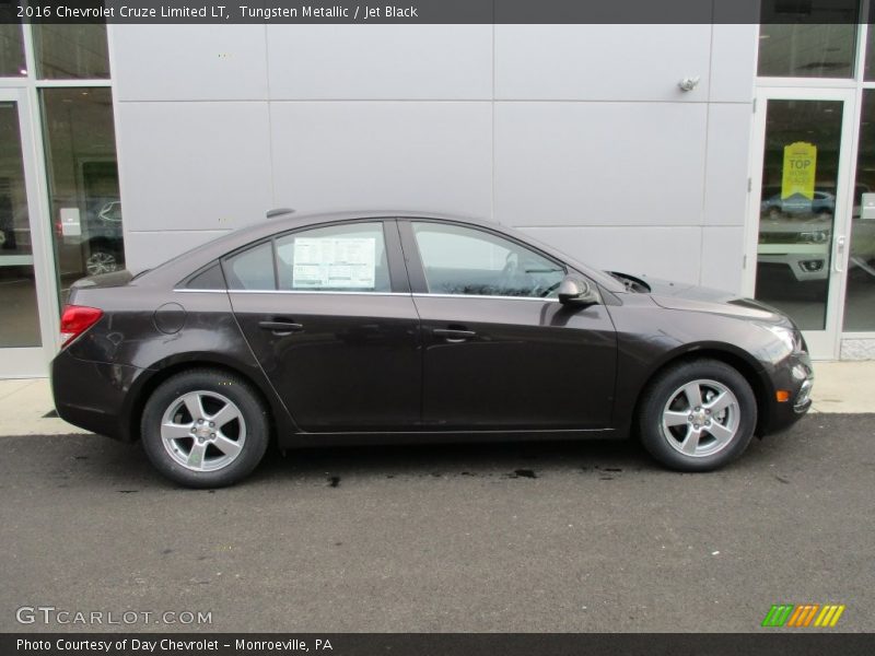 Tungsten Metallic / Jet Black 2016 Chevrolet Cruze Limited LT