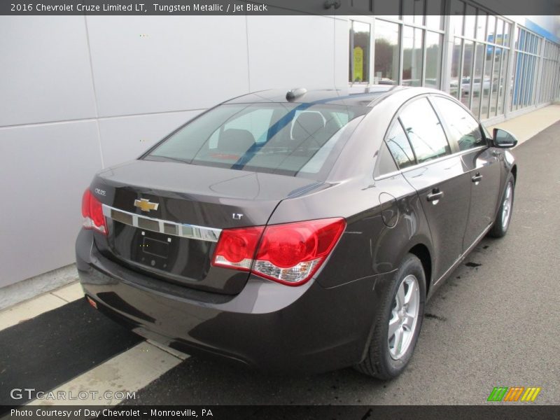 Tungsten Metallic / Jet Black 2016 Chevrolet Cruze Limited LT