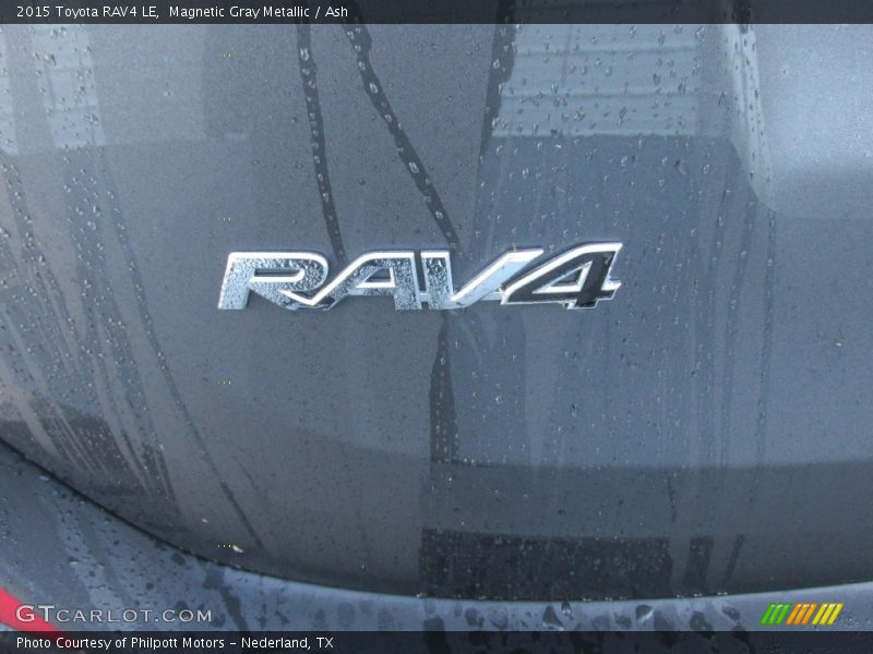 Magnetic Gray Metallic / Ash 2015 Toyota RAV4 LE