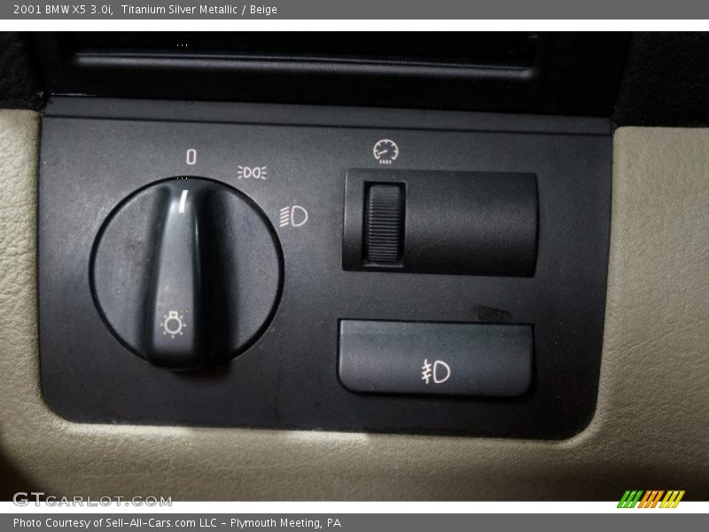 Titanium Silver Metallic / Beige 2001 BMW X5 3.0i