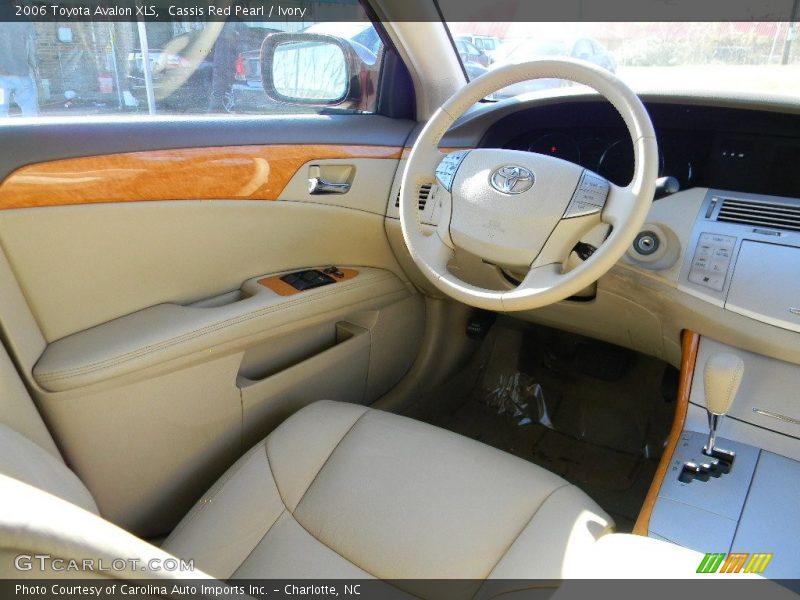 Cassis Red Pearl / Ivory 2006 Toyota Avalon XLS
