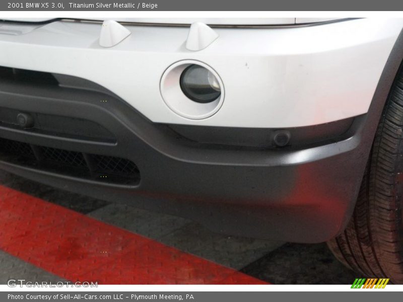 Titanium Silver Metallic / Beige 2001 BMW X5 3.0i