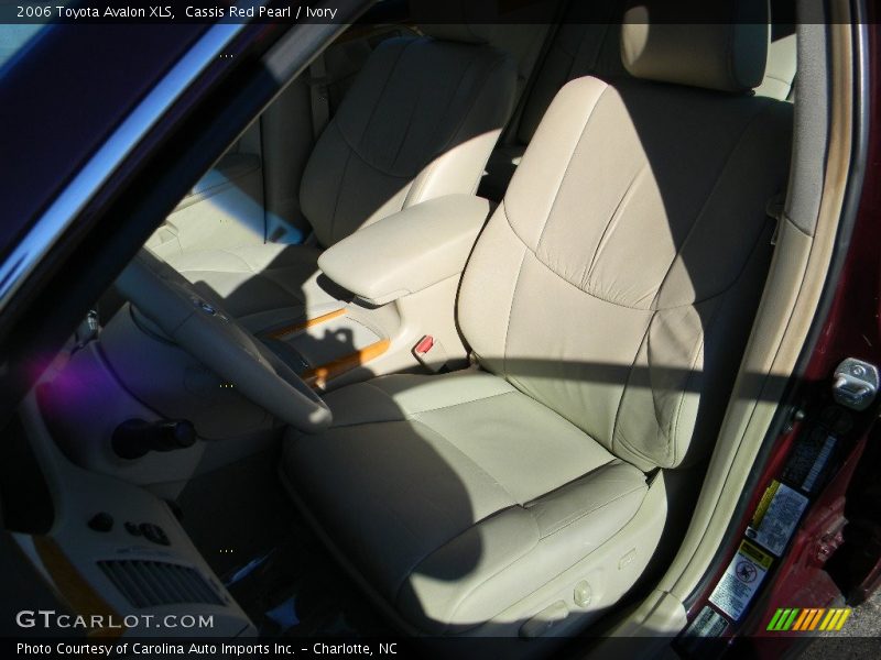 Cassis Red Pearl / Ivory 2006 Toyota Avalon XLS