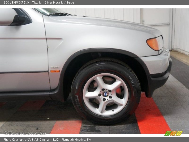 Titanium Silver Metallic / Beige 2001 BMW X5 3.0i
