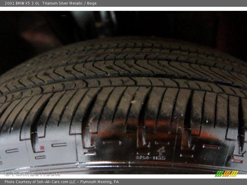 Titanium Silver Metallic / Beige 2001 BMW X5 3.0i