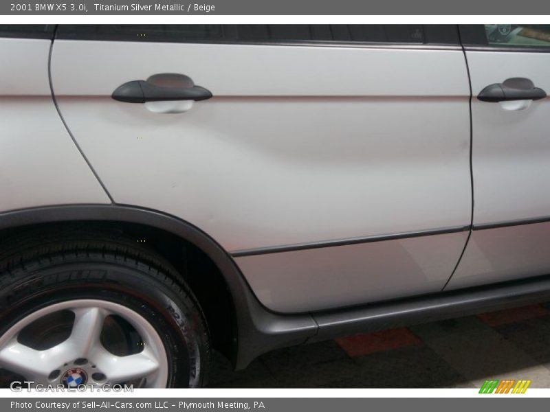 Titanium Silver Metallic / Beige 2001 BMW X5 3.0i