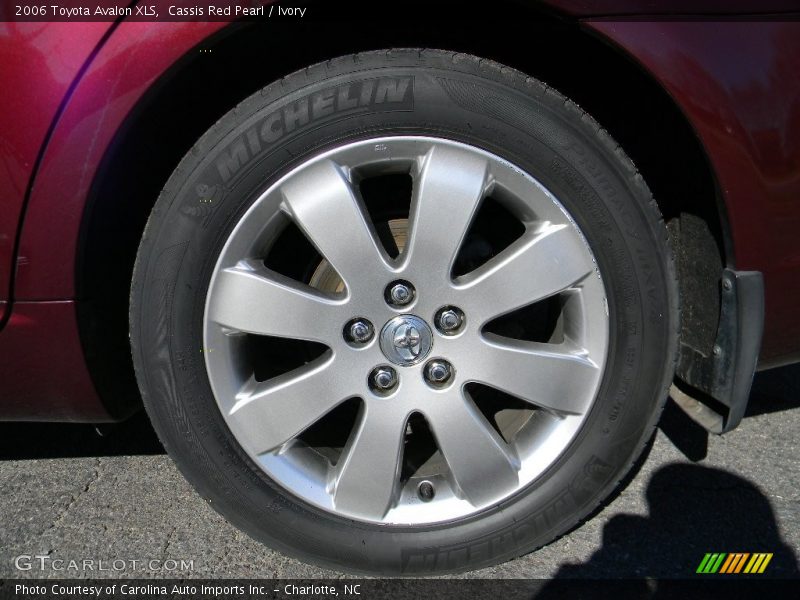 Cassis Red Pearl / Ivory 2006 Toyota Avalon XLS