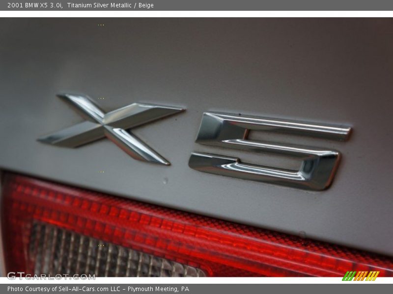 Titanium Silver Metallic / Beige 2001 BMW X5 3.0i