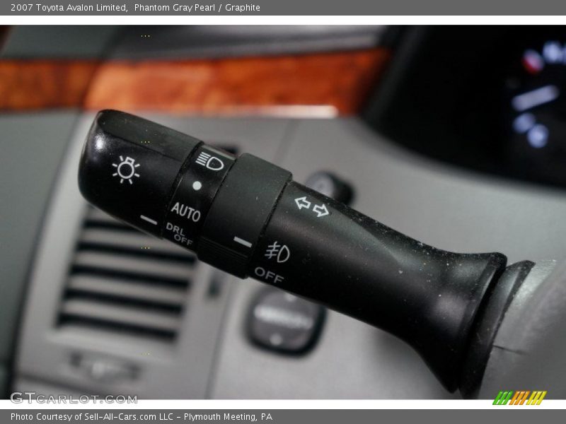 Phantom Gray Pearl / Graphite 2007 Toyota Avalon Limited