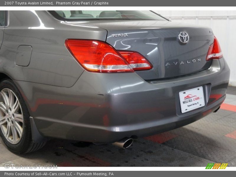 Phantom Gray Pearl / Graphite 2007 Toyota Avalon Limited