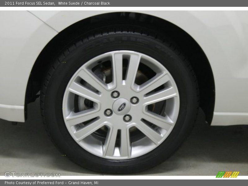 White Suede / Charcoal Black 2011 Ford Focus SEL Sedan
