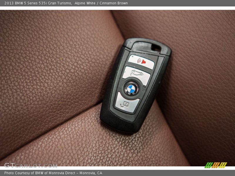 Alpine White / Cinnamon Brown 2013 BMW 5 Series 535i Gran Turismo