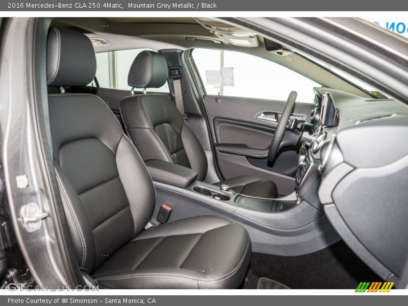 Front Seat of 2016 GLA 250 4Matic