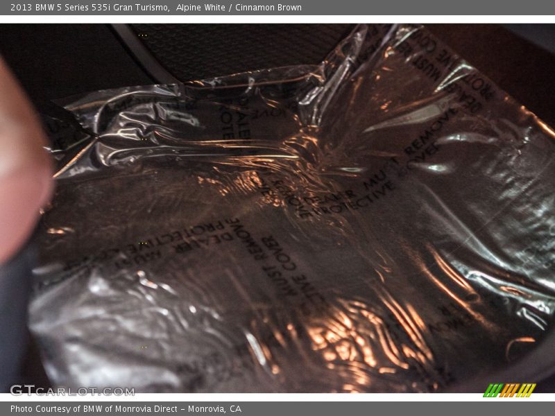Alpine White / Cinnamon Brown 2013 BMW 5 Series 535i Gran Turismo