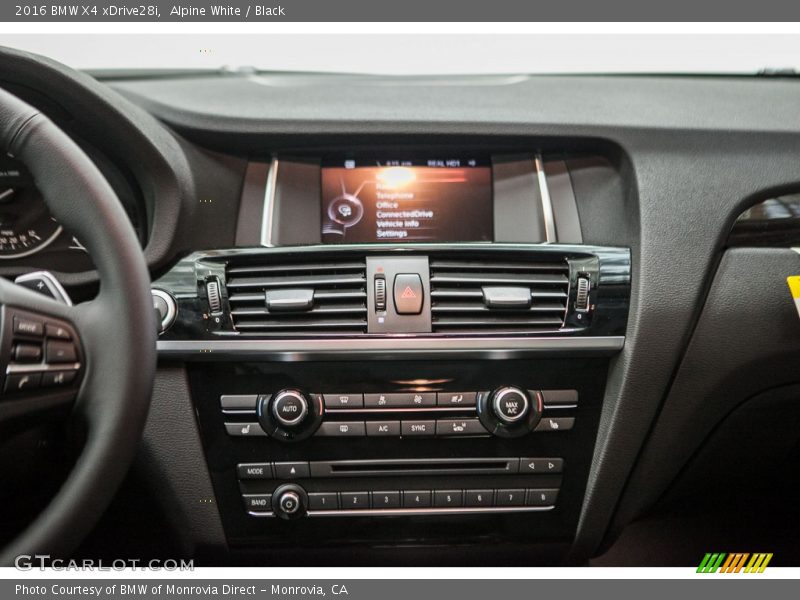 Alpine White / Black 2016 BMW X4 xDrive28i