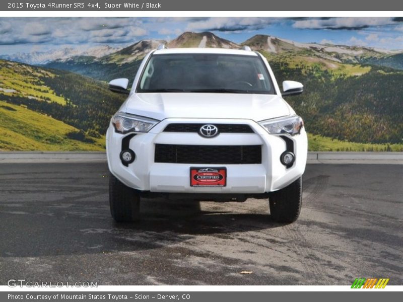 Super White / Black 2015 Toyota 4Runner SR5 4x4